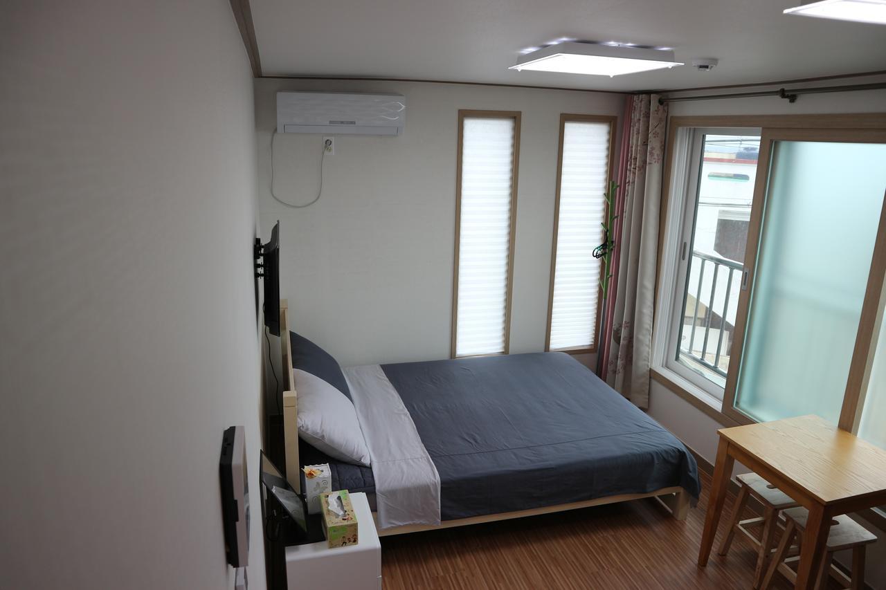 Blue Island Guesthouse Seogwipo Eksteriør bilde
