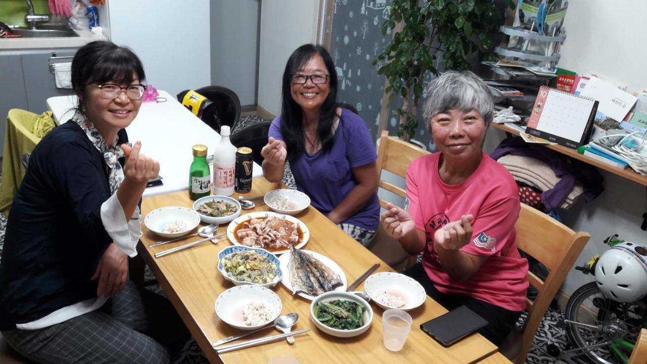 Blue Island Guesthouse Seogwipo Eksteriør bilde