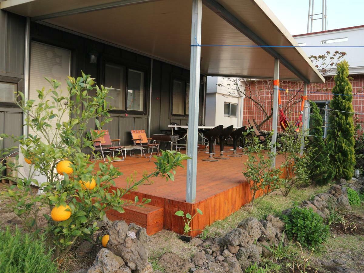 Blue Island Guesthouse Seogwipo Eksteriør bilde