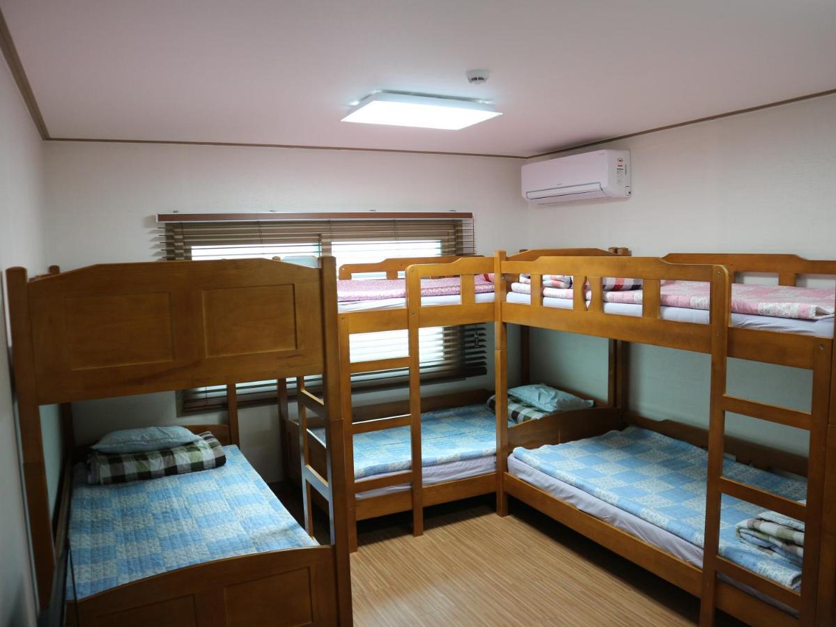 Blue Island Guesthouse Seogwipo Eksteriør bilde