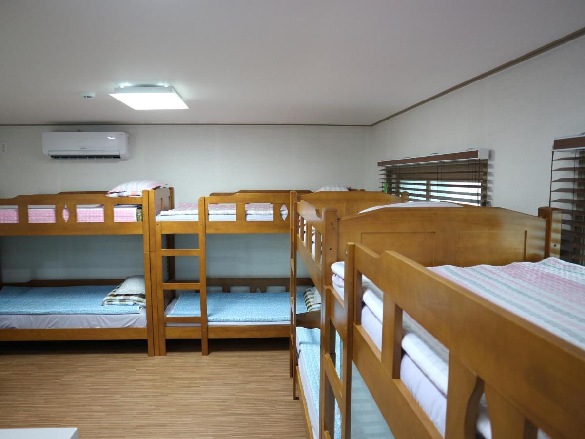 Blue Island Guesthouse Seogwipo Eksteriør bilde